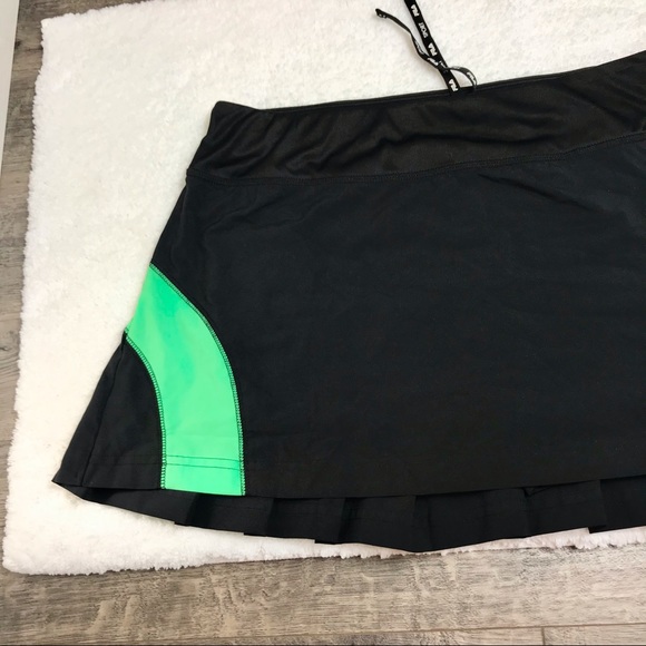 Fila Sport Tennis Skirt Women’s Short Size Large - Picture 13 of 13